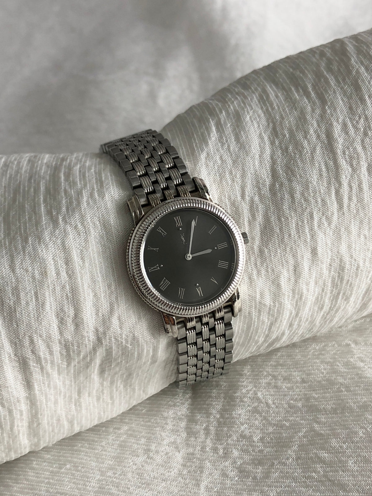 Yves Saint Laurent YSL Logo Quartz Watch Silver5421-F46452 Vintage  j63jak