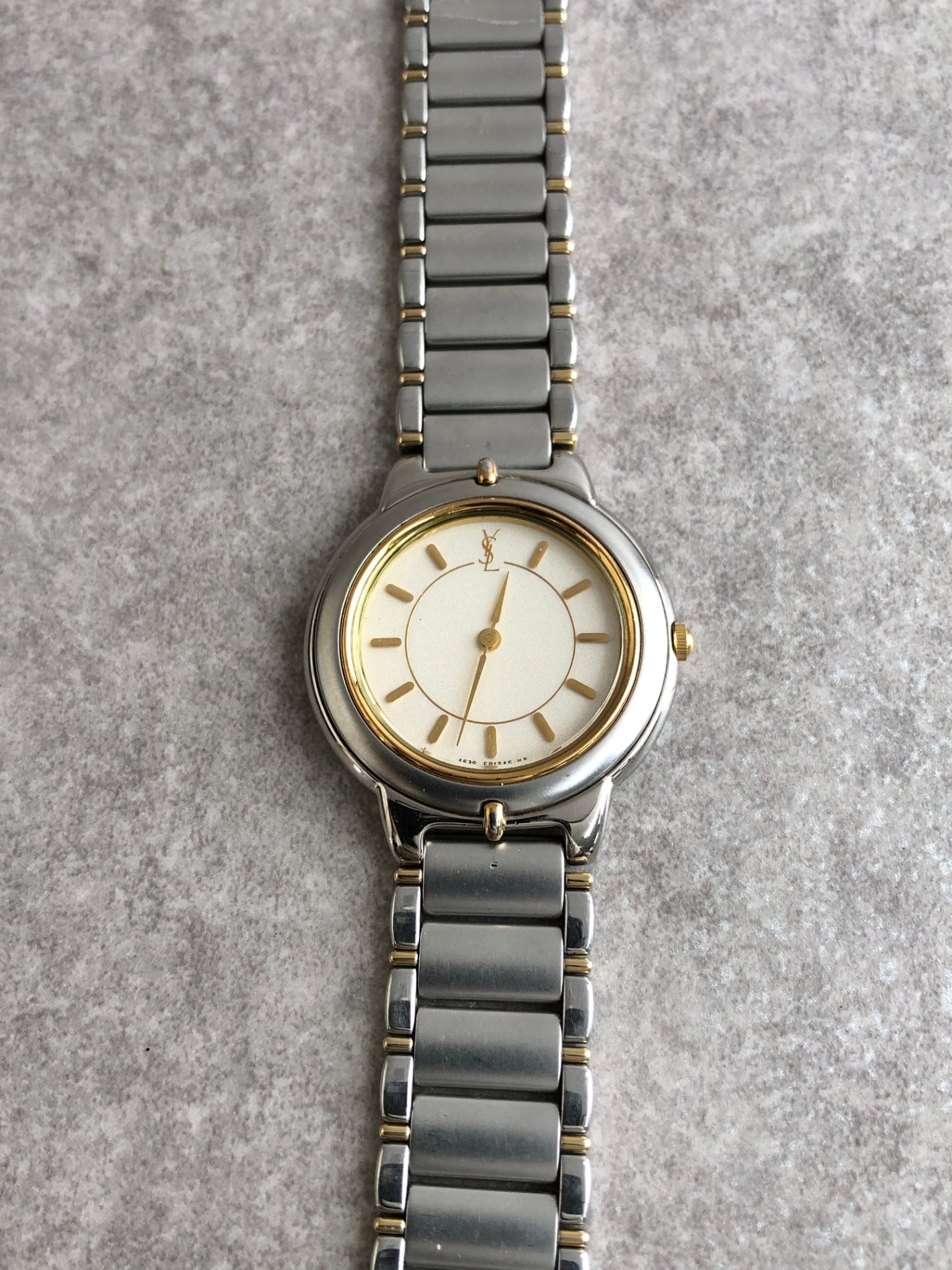 Yves Saint Laurent YSL Logo Watch Silver 4625⁻E67269TA Vintage bbd37f