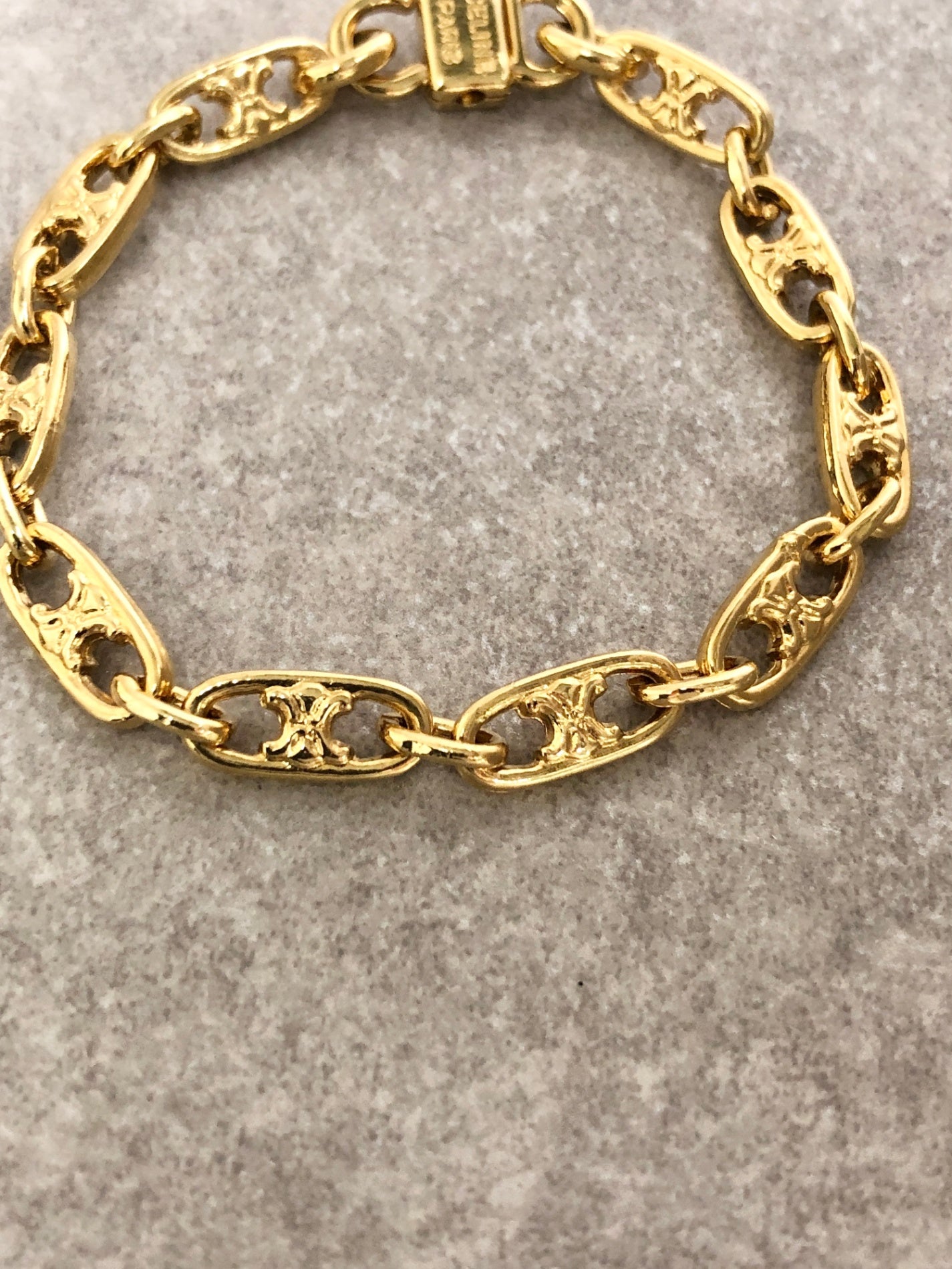 CELINE Blason Bracelet Gold Vintage ux3b2s