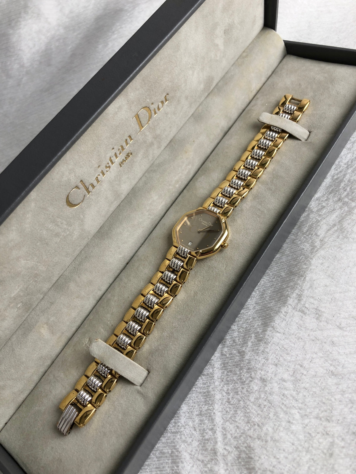Christian Dior Logo Octagon Quartz Watch Gold D48⁻133 Vintage y8i88y