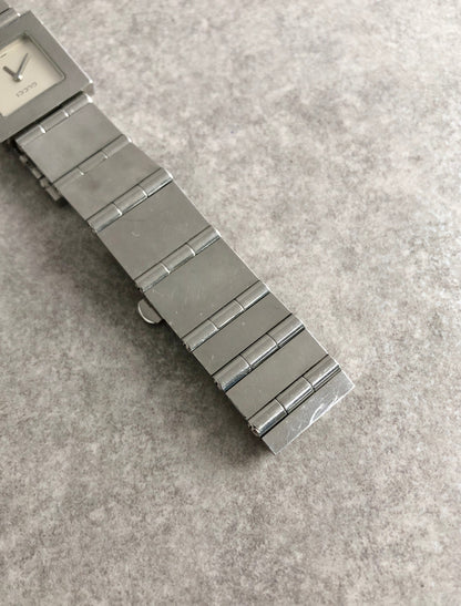GUCCI Logo Quartz Watch Silver 600J Vintage fubfba