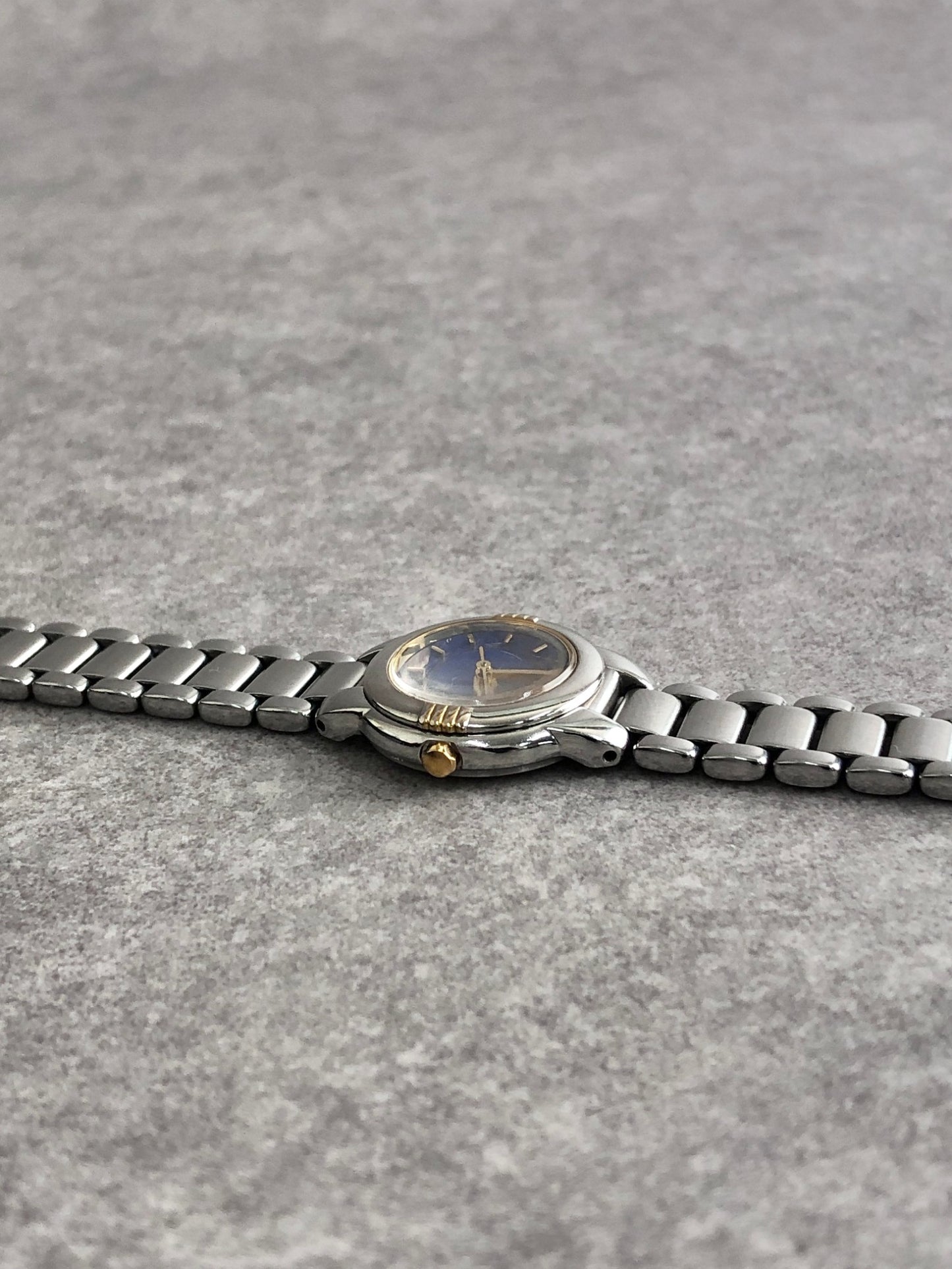 Yves Saint Laurent YSL Logo Quartz Watch Silver×Navy 5930-F91474 TA Vintage wg2id7