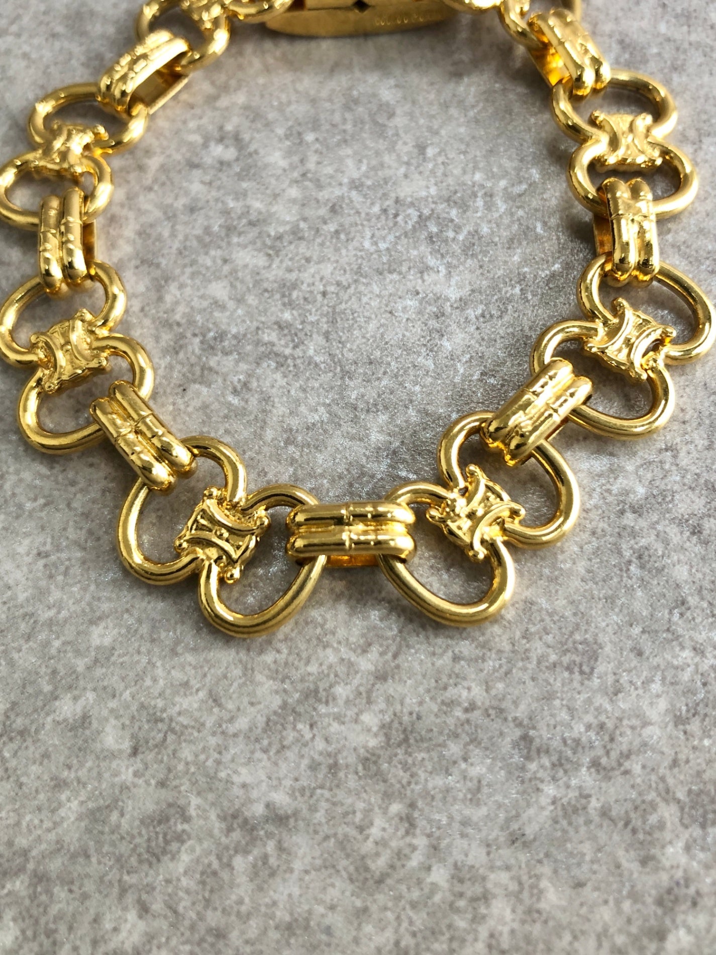 CELINE Triomphe Bracelet Gold Vintage vxnjir