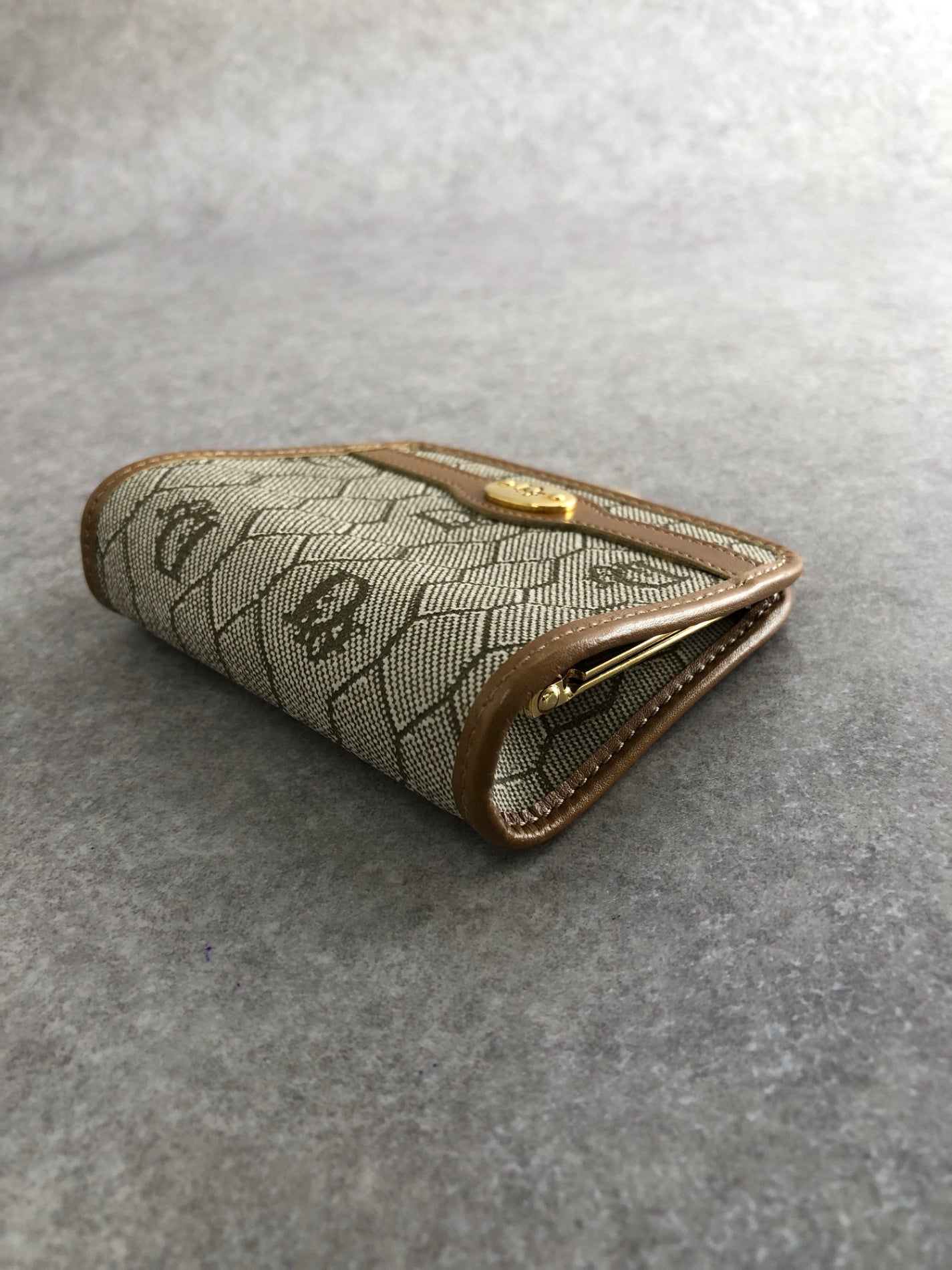 Christian Dior Honeycomb Pattern Logo Coin Purse Beige Vintage ds7dx5
