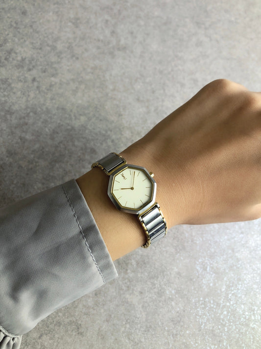 Yves Saint Laurent YSL Logo Quartz Watch Silver×Gold 1030081 Vintage rf4piy