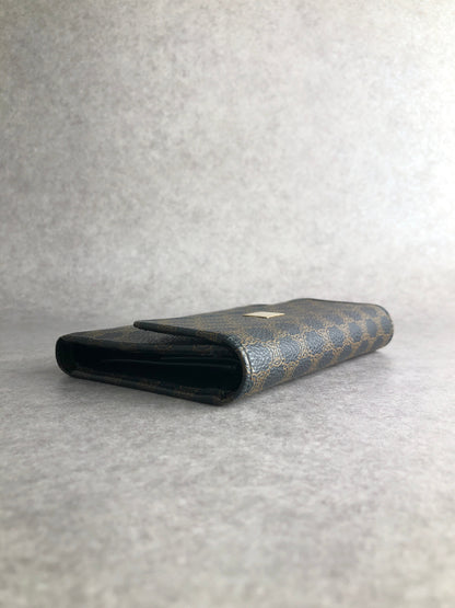 CELINE Macadam Trifold Wallet Black Vintage bybkp7