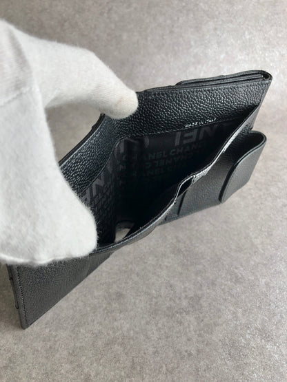 CHANEL Chocolate Bar Folded Wallet Black Vintage 2r56zg