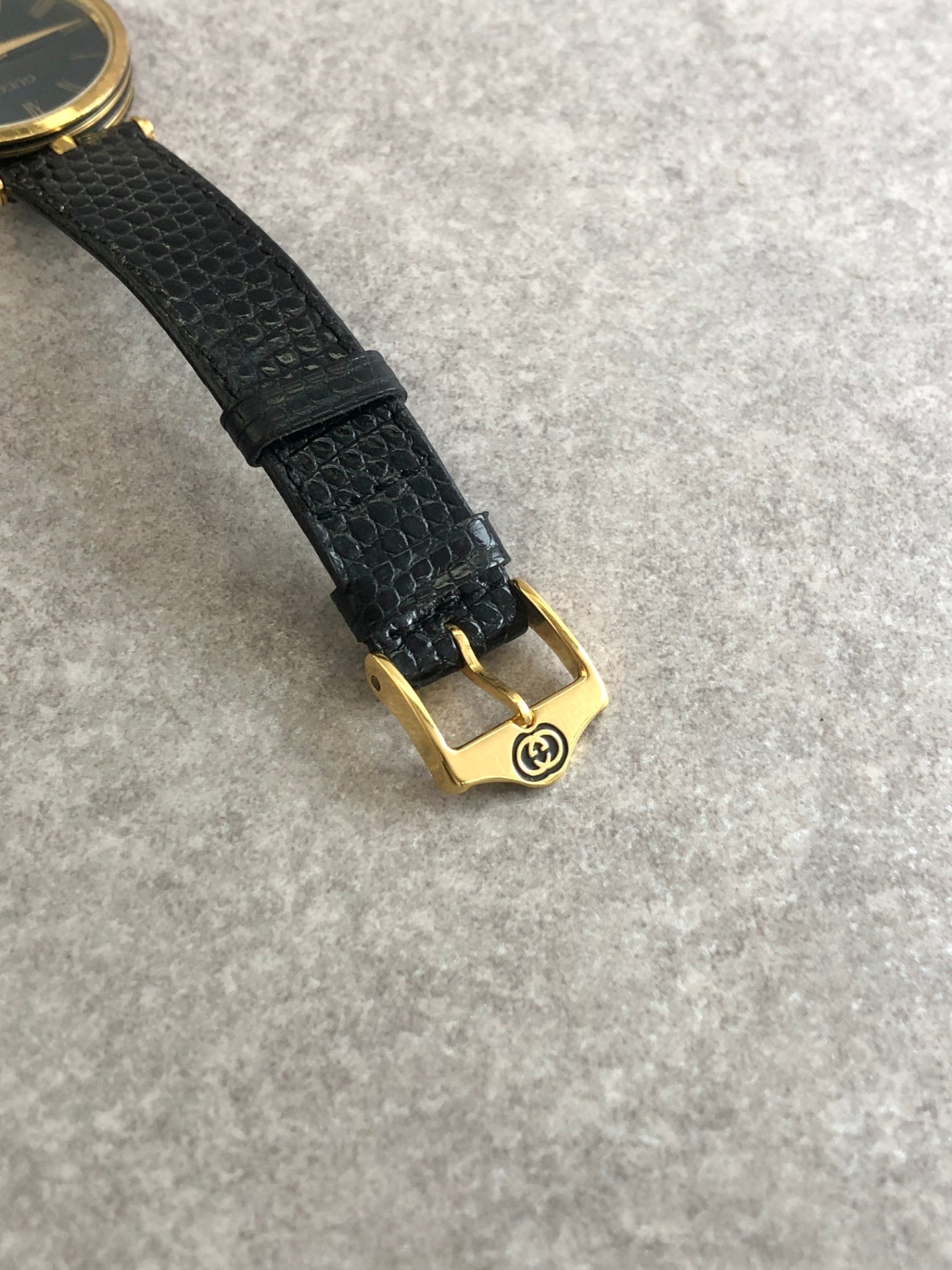 GUCCI Watch Black×Gold Vintage x7vvmr