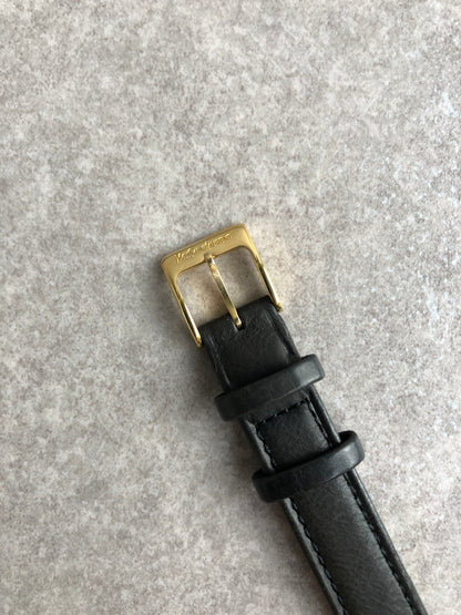 Yves Saint Laurent Quartz Watch Gold Vintage 5420-H47599 55i8eh