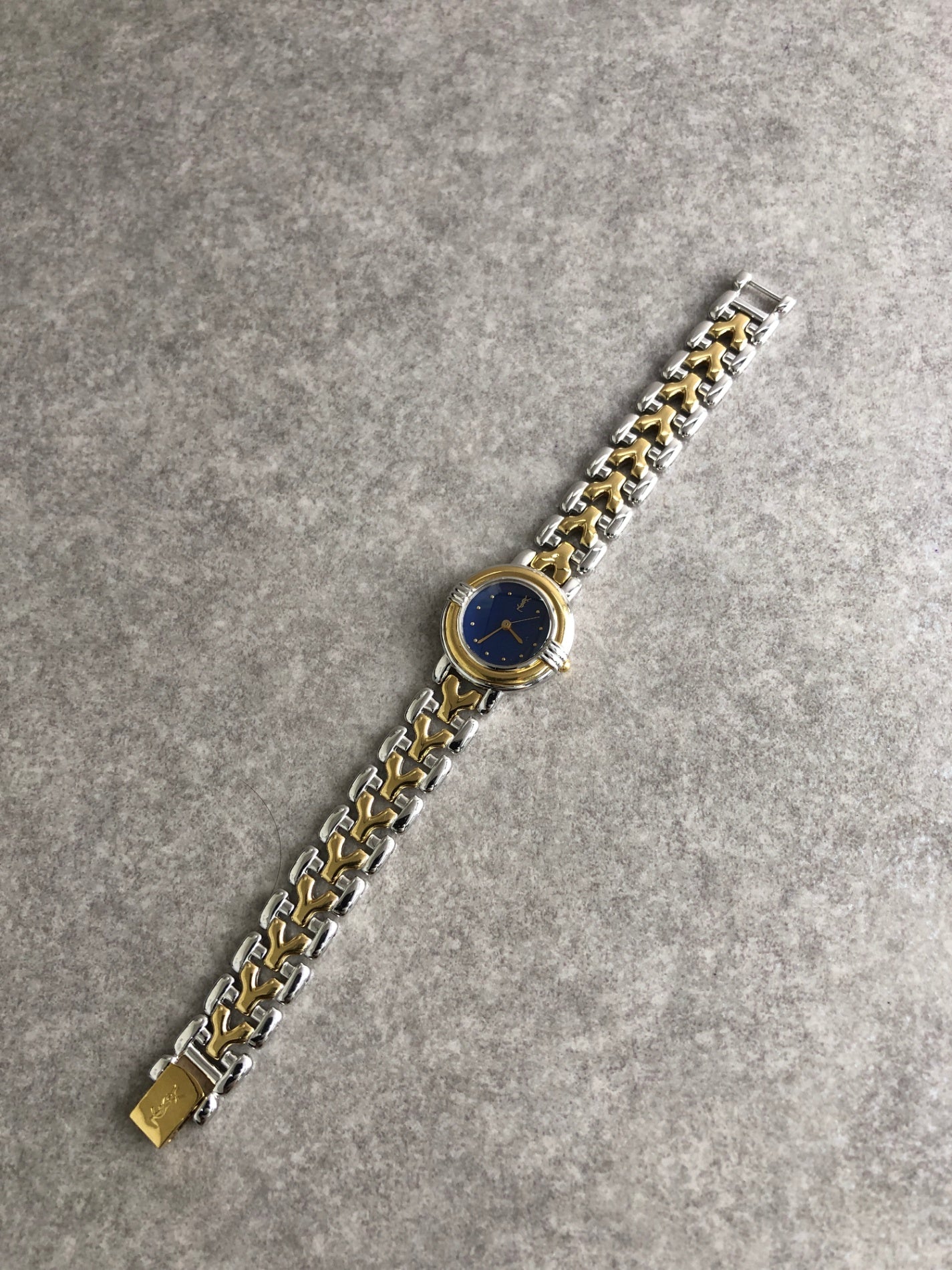 Yves Saint Laurent YSL Logo Quartz Watch Silver×Black 700154 Vintage nmcbrg