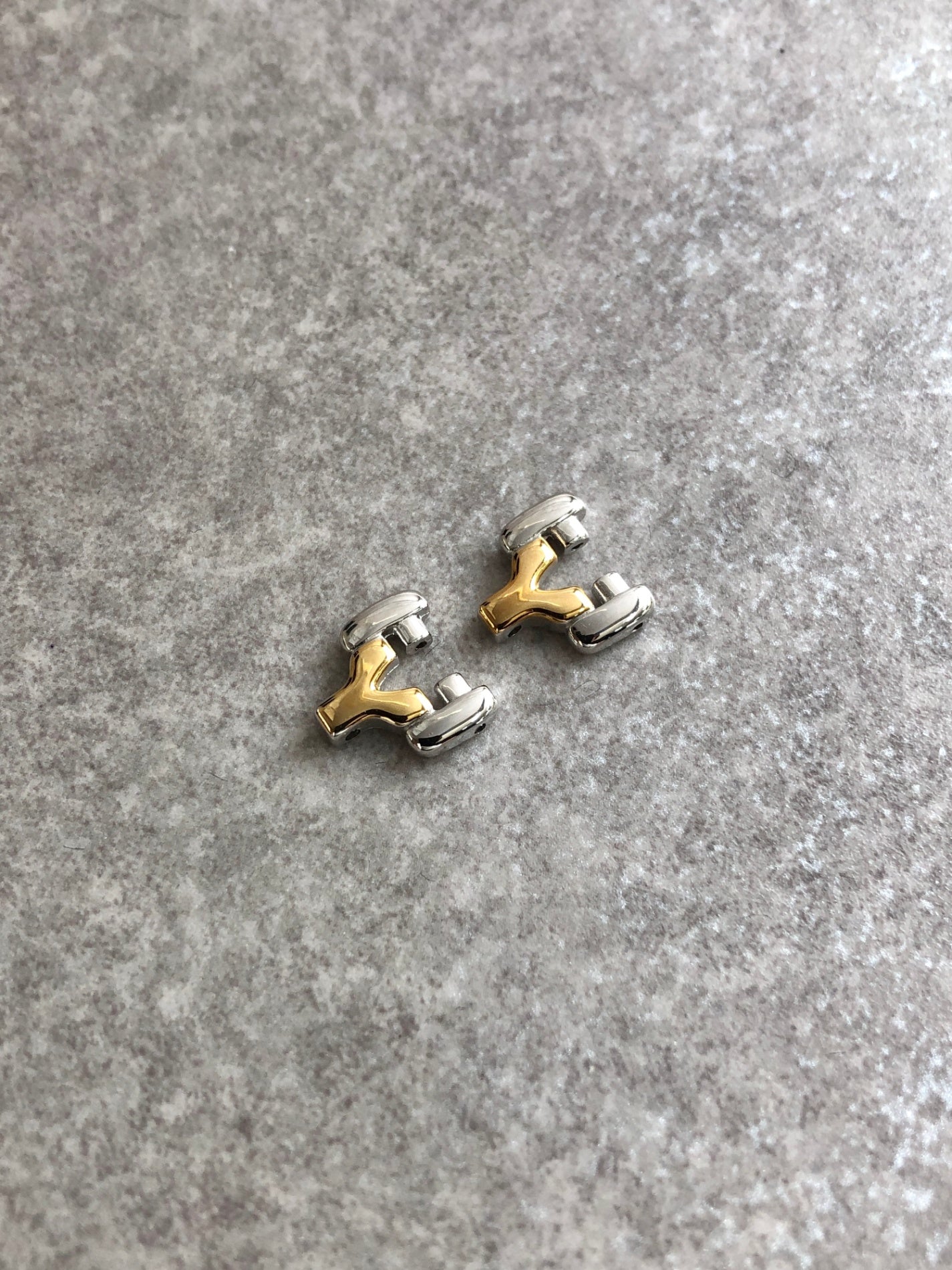 Yves Saint Laurent YSL Logo Watch Gold×Silver 5430-F43089 Vintage vvmgf8