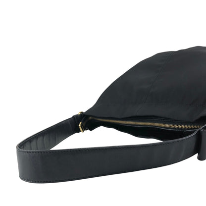 Salvatore Ferragamo Ribbon Shoulder bag Black Vintage n4v8km
