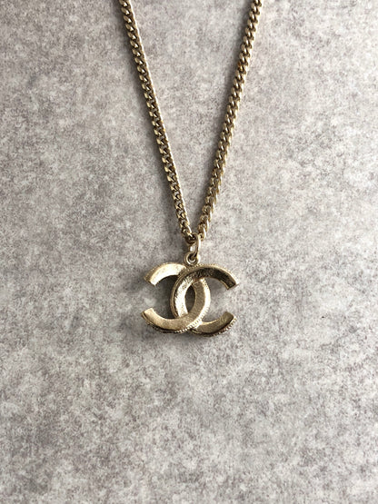 CHANEL Coco Mark Stone Necklace Gold Vintage 5wtxvp