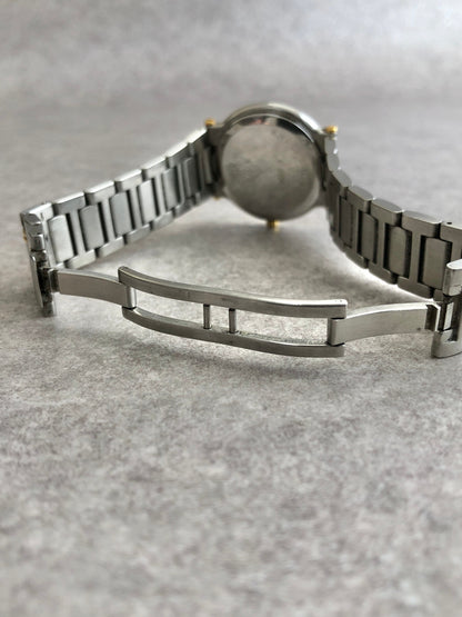 GUCCI Logo Watch Silver×Gold 9000M Vintage wa3rva