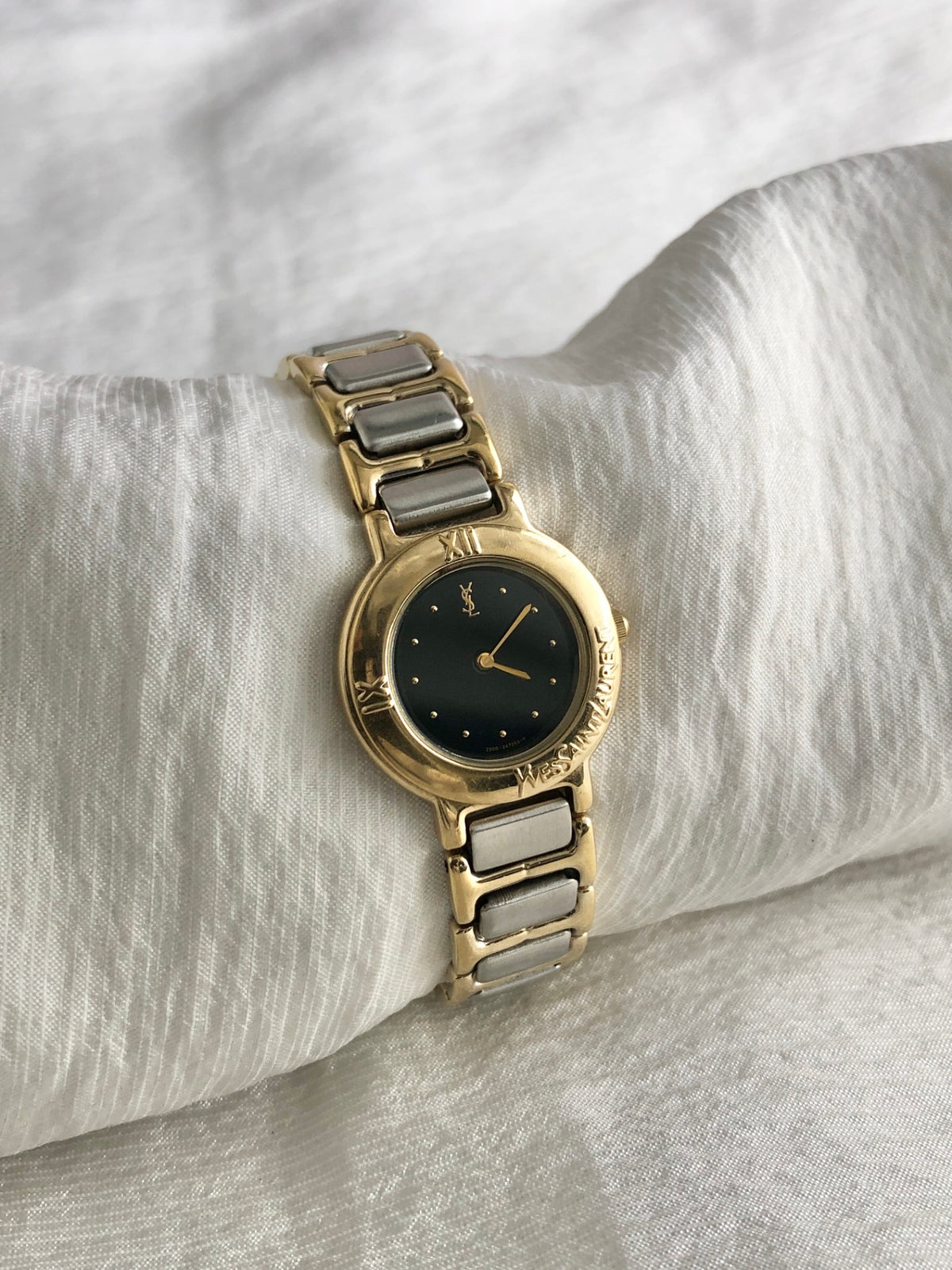 Yves Saint Laurent YSL Logo Quartz Watch Silver×Gold 2200-229789Y Vintage sngzzf