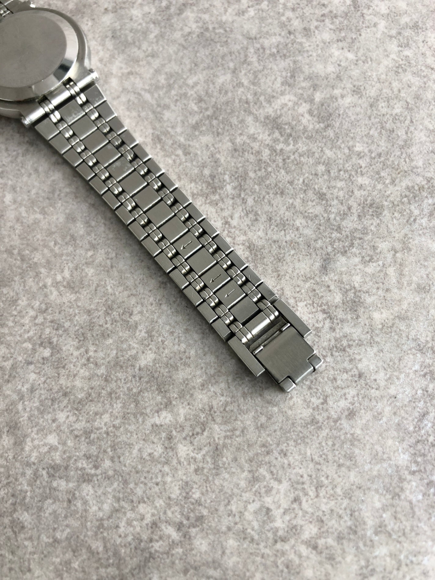 GUCCI Logo Watch Silver 9100L Vintage g8dhxw