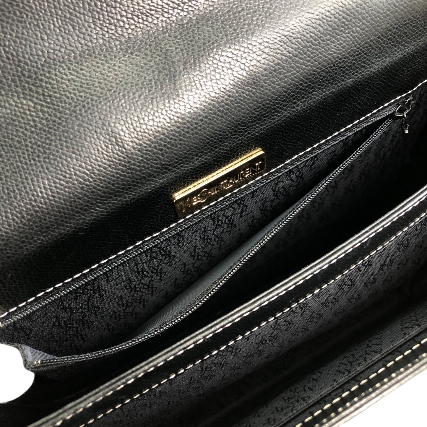 Yves Saint Laurent YSL Logo Shoulder bag Black Vintage wvtdki