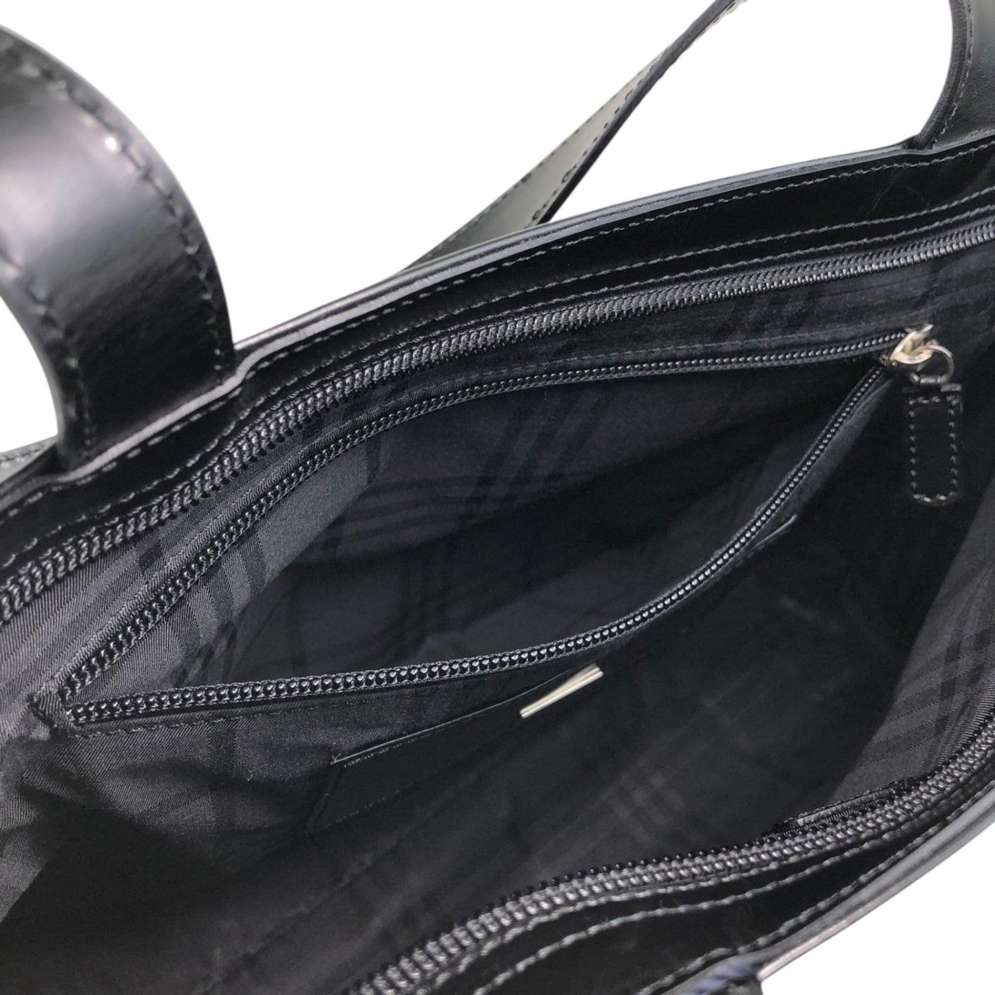BURBERRY Logo Embossed Handbag Totebag Black Vintage 7vx6m6