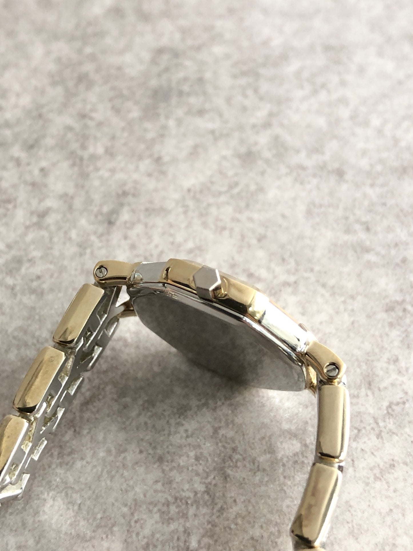 Yves Saint Laurent YSL Logo Quartz Watch Silver×Gold 2200-241762 Vintage r5aupi
