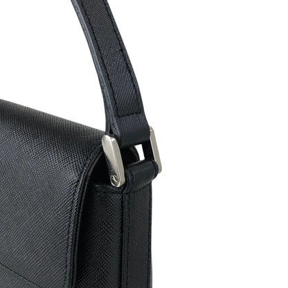 BURBERRY Logo Shoulder bag Black Vintage h4dw5e