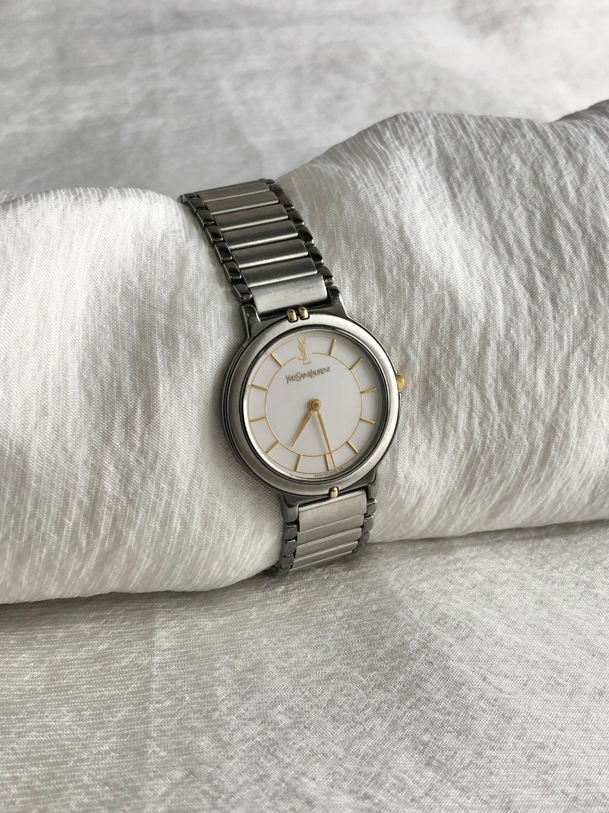 Yves Saint Laurent YSL Logo Quartz Watch Silver×Gold 4820-E62275Y Vintage 4ck8hy