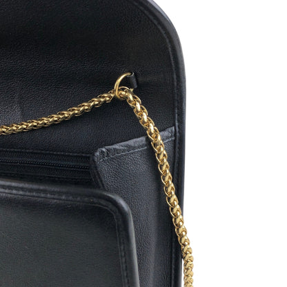 Yves Saint Laurent Medal Chain Shoulder bag Black Vintage 7mstfw