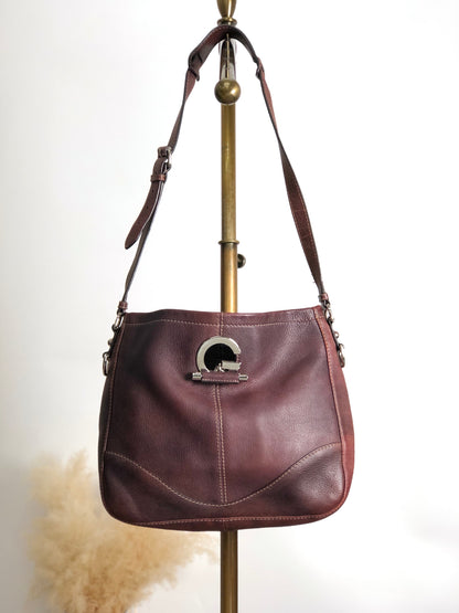 GUCCI Logo Embossed Shoulder bag Brown Vintage 8svbt5