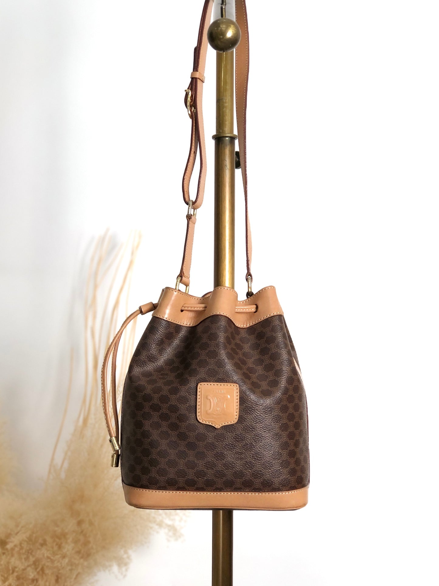 CELINE Macadam Blason Drawstring Shoulder bag Brown Vintage 3mevbd