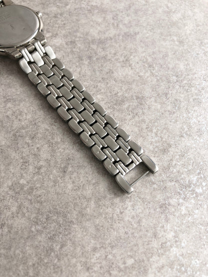 Yves Saint Laurent YSL Logo Quartz Watch Silver 6031-G11866 Vintage xegtmu