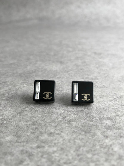 CHANEL Coco Mark Stone Pierced Black Vintage yg33jb