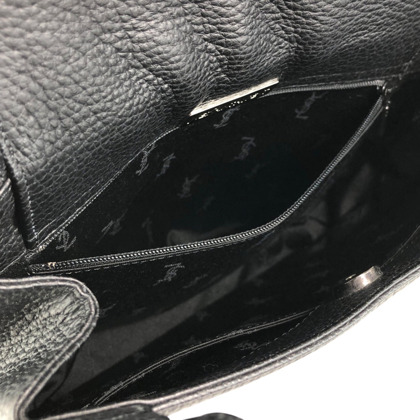 Yves Saint Laurent Logo Shoulder bag Black Vintage p2bexr