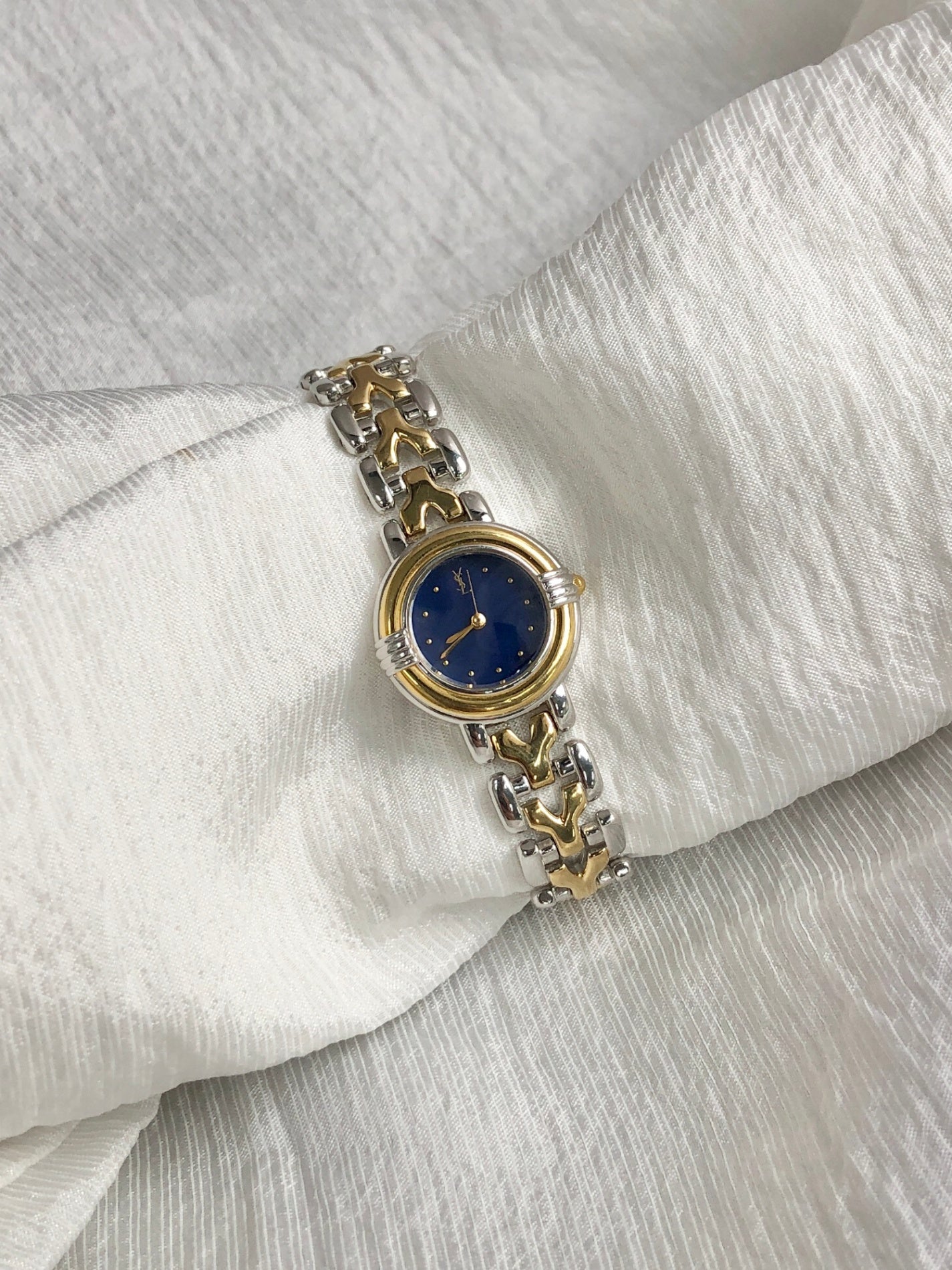 Yves Saint Laurent YSL Logo Watch Gold Vintage znz68y