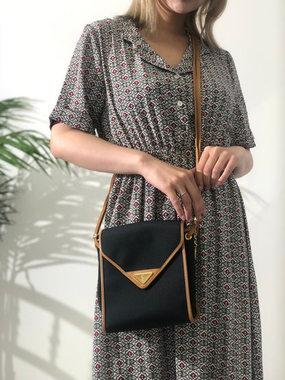 Yves Saint Laurent YSL Logo Nylon Leather Crossbody Shoulder bag Black Vintage n3ryut