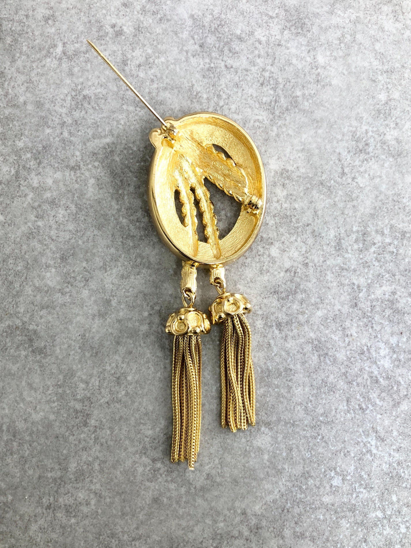 Christian Dior Tassel Motif Brooch Gold Vintage 8f3fvz