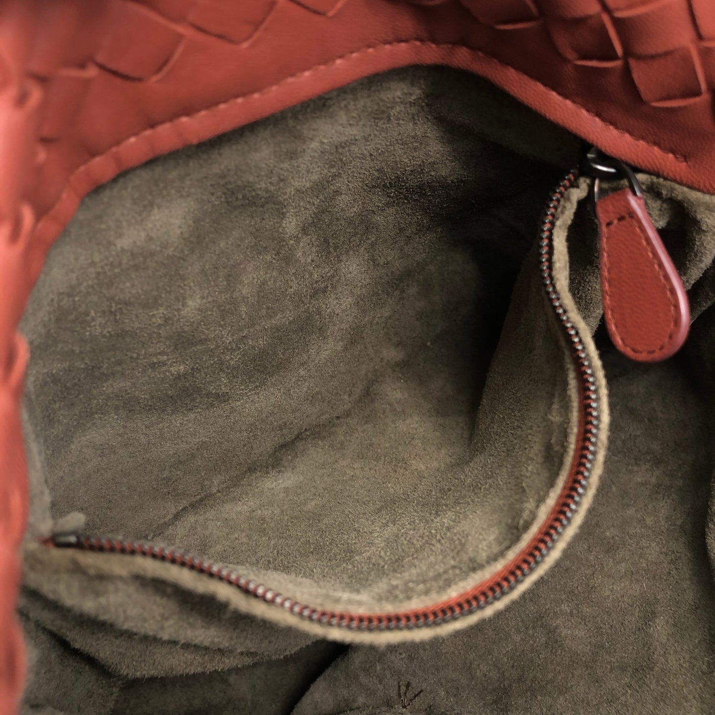 Bottega Veneta Intrecciato Shoulder bag Red Brown Vintage fhdvnr