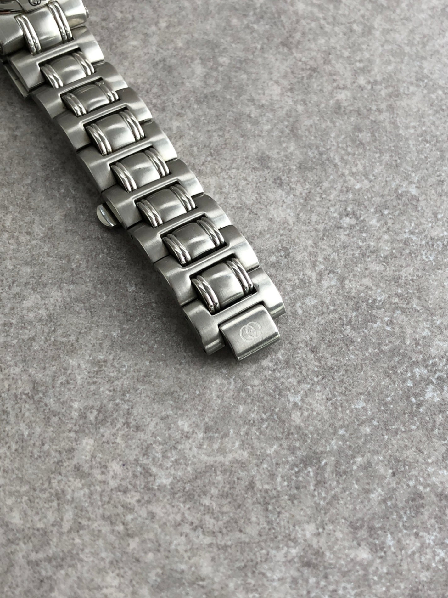 GUCCI Quartz Watch Silver 9040M Vintage 5jz8s6