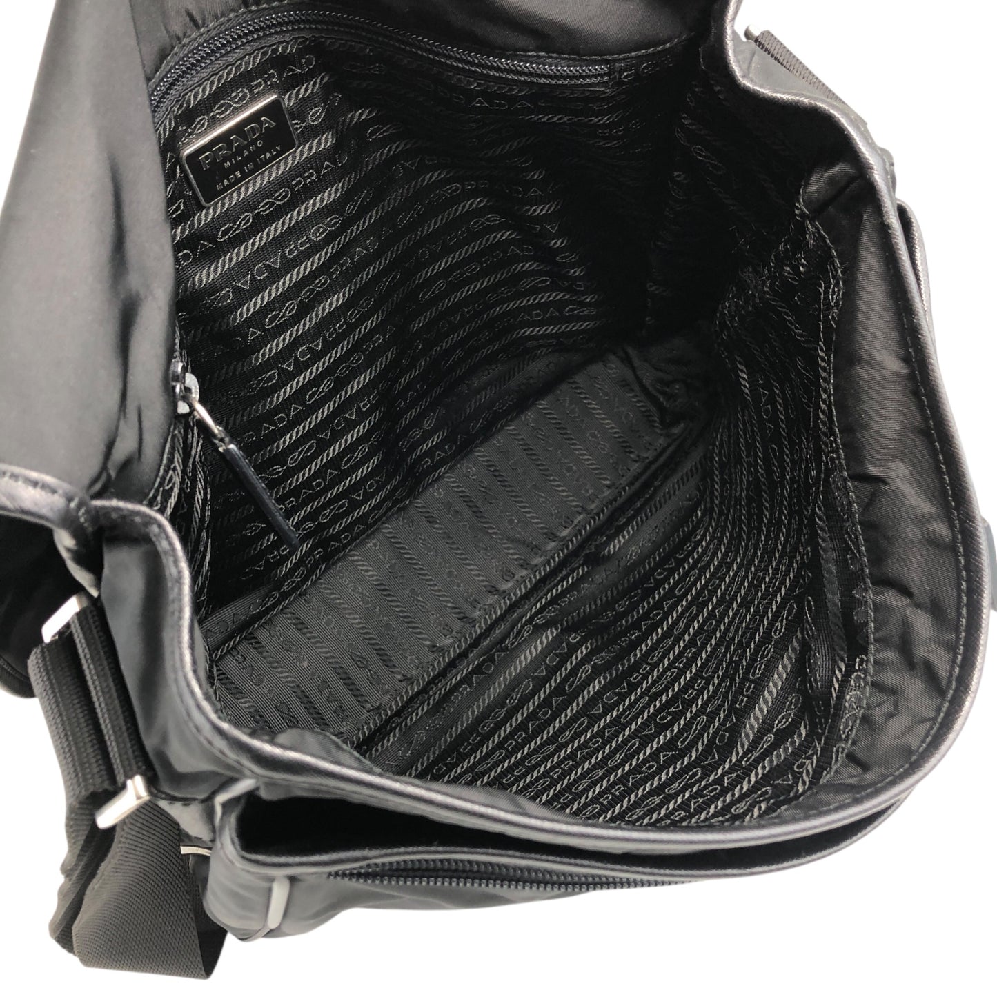 PRADA Triangle Logo Shoulder bag Black Vintage yp8wu5