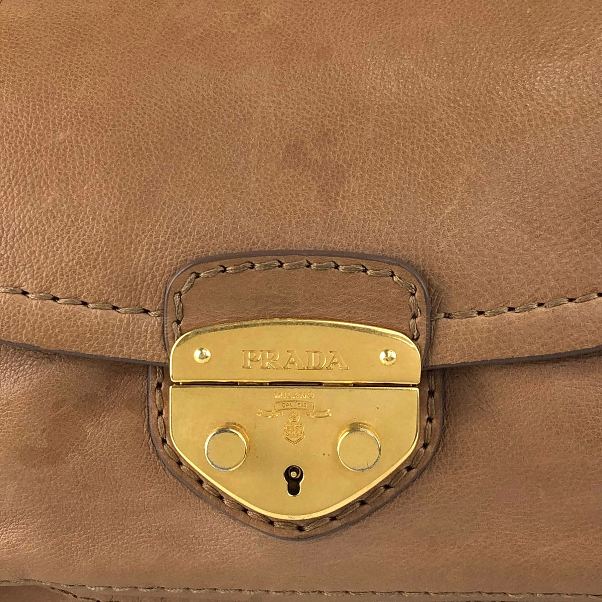 PRADA Logo Front Buckle Chain Shoulder bag Brown Vintage gkm4zp