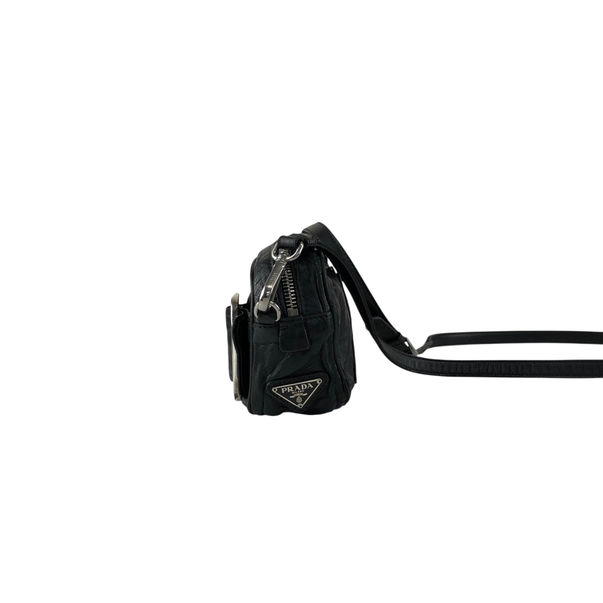 PRADA Buckle Shoulder bag Black Vintage cdnxfz – VintageShop solo