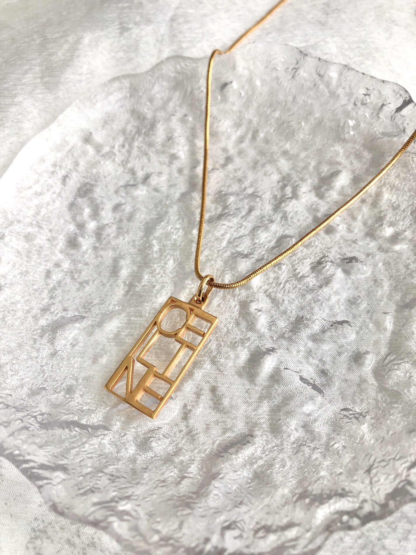 CELINE 標誌圖案項鍊金色復古 ajp8cr