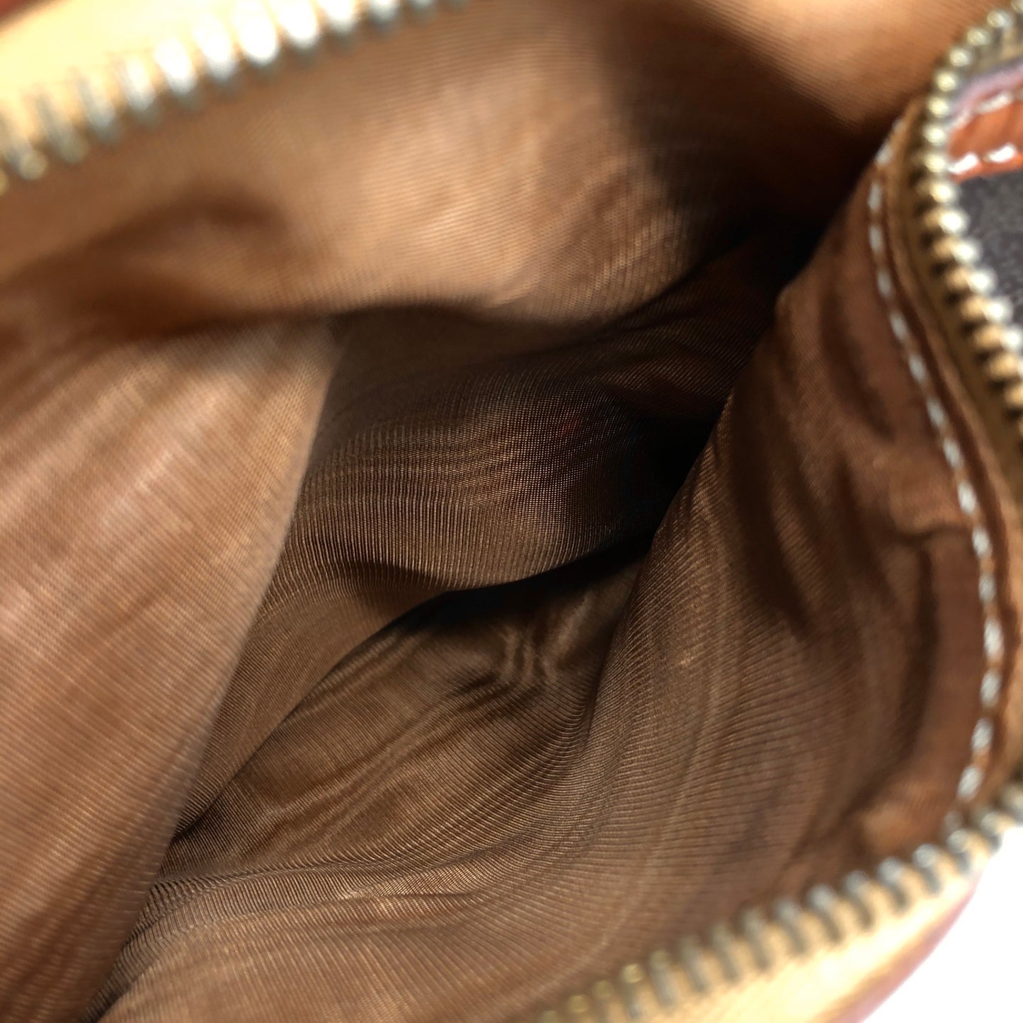 CELINE Macadam 圓形標誌吊飾背包棕色復古 idh7rg