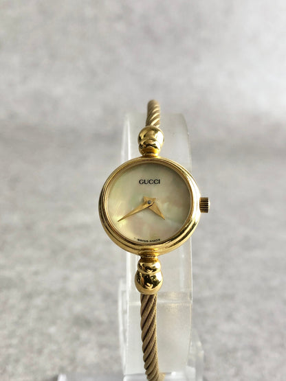 GUCCI Logo Bangle Quartz Watch Gold 2700.2.L Vintage 6sahkm
