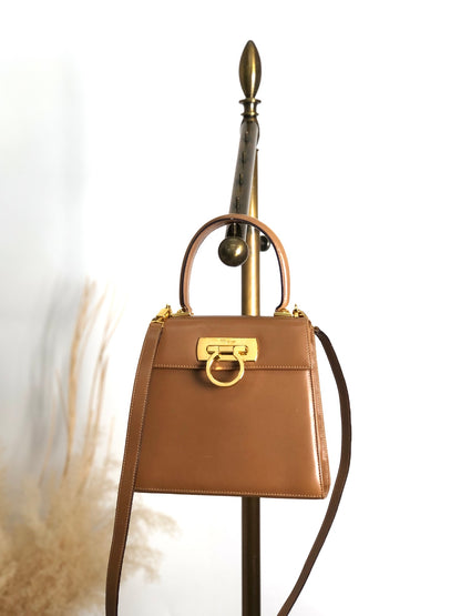 Salvatore Ferragamo Gancini Two-way Handbag Shoulder bag Brown Vintage 6t6kdf