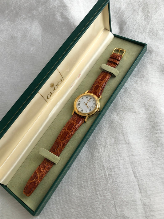 GUCCI Logo Watch Gold×Brown Vintage 4aruag