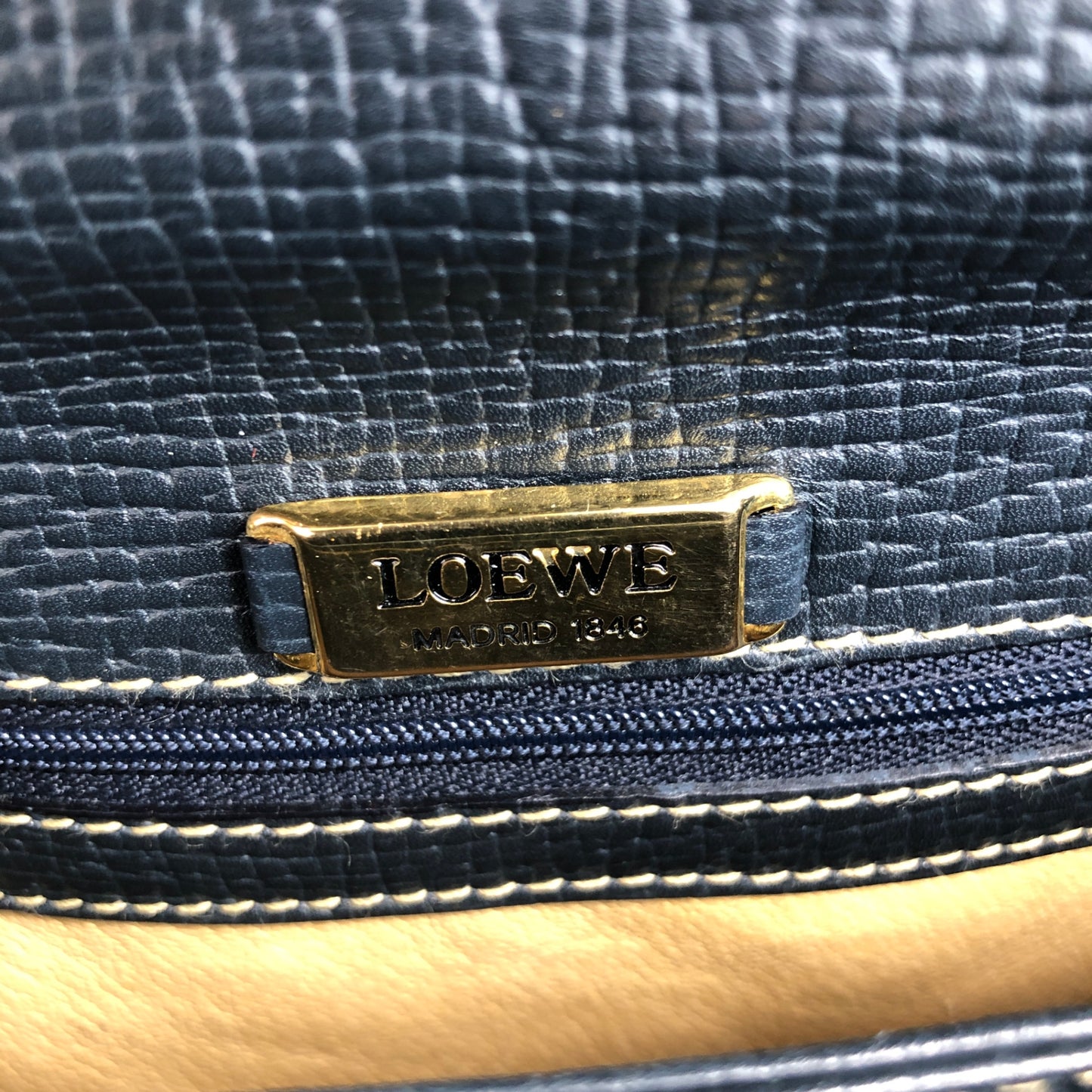 LOEWE Turn Lock Shoulder bag Navy Vintage spwcd3