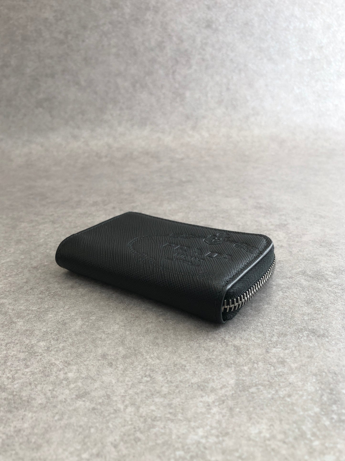 PRADA Logo Embossed Coin Purse Saffiano Black Vintage dgrv64