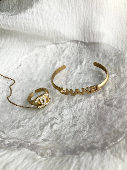 CHANEL Coco Mark Logo Rhinestone Bangle Ring Gold Vintage p7624z