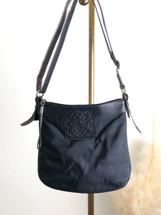 LOEWE Anagram Shoulder bag Black Vintage vkcxp8