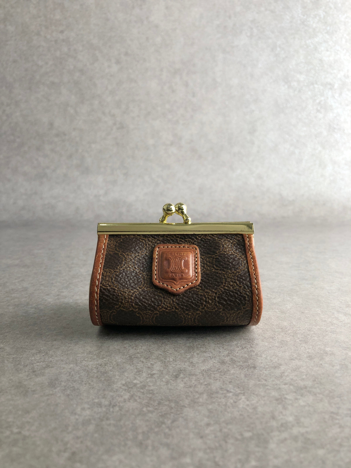 CELINE Macadam Blason Metal Clasp Coin Purse Brown Vintage m4dt4w