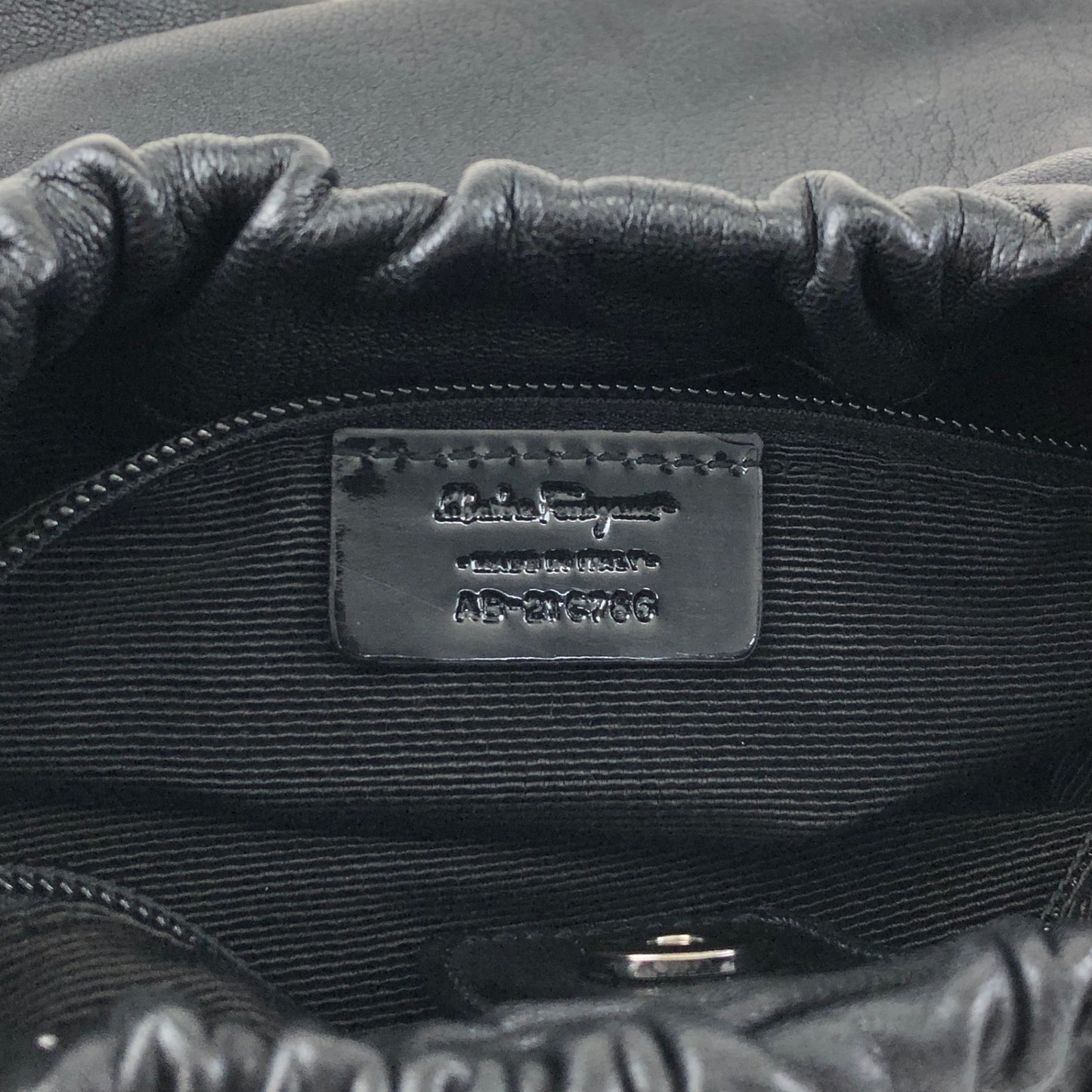 Salvatore Ferragamo Vala Ribbon Shoulder bag Hobobag Black Vintage bgm738